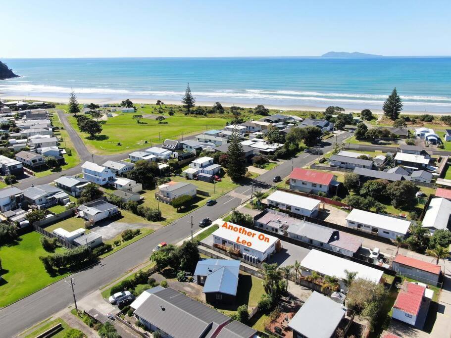 Another On Leo Waihi Eksteriør billede